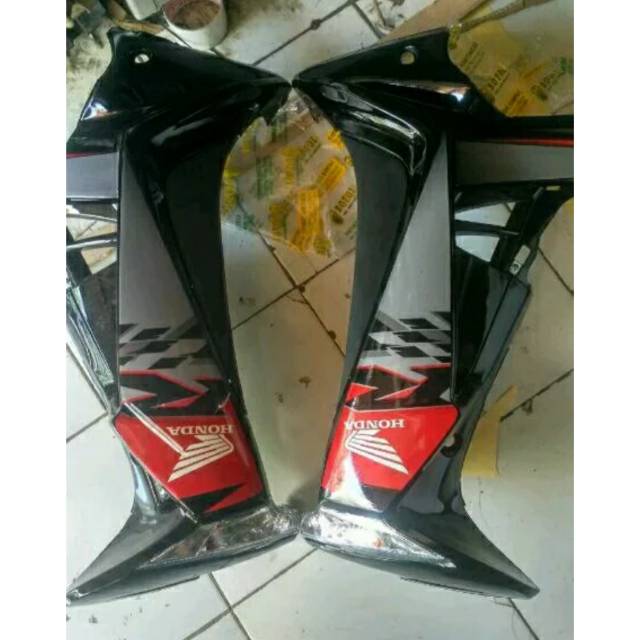 Sayap supra x 125 hitam