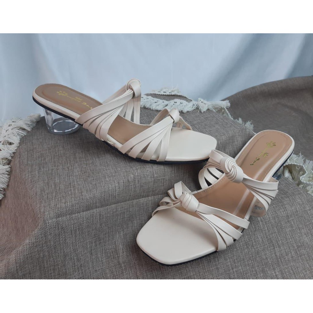 BENING Cream HEELS 3CM Sandal wanita ukuran besar (big size)