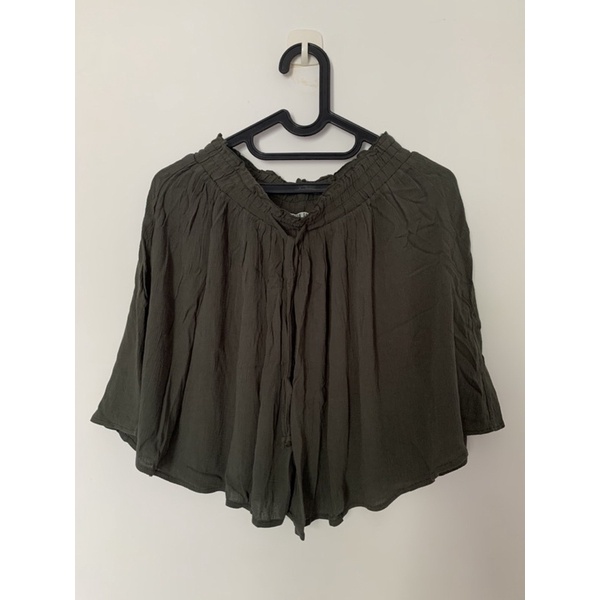 Rok pendek hijau army Cotton On