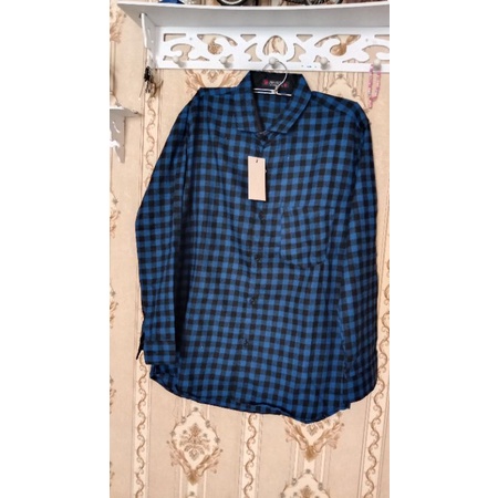 HEM KOTAK-KOTAK LENGAN PANJANG