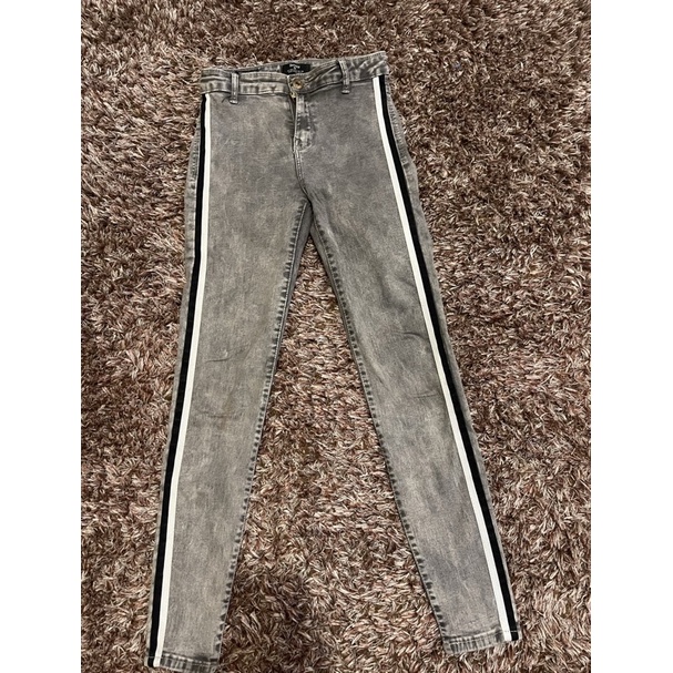 PRELOVED CELANA JEANS BERSHKA