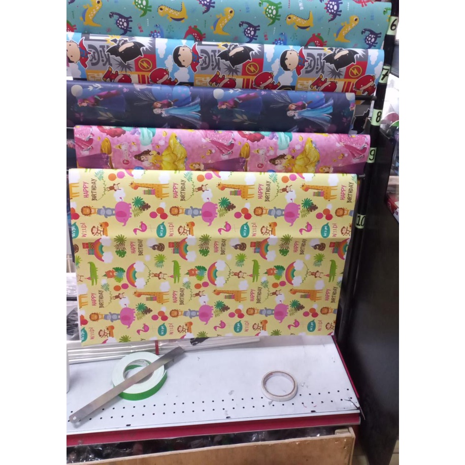 

Kertas Kado Kecil - Tambahan Kertas Kado Kecil