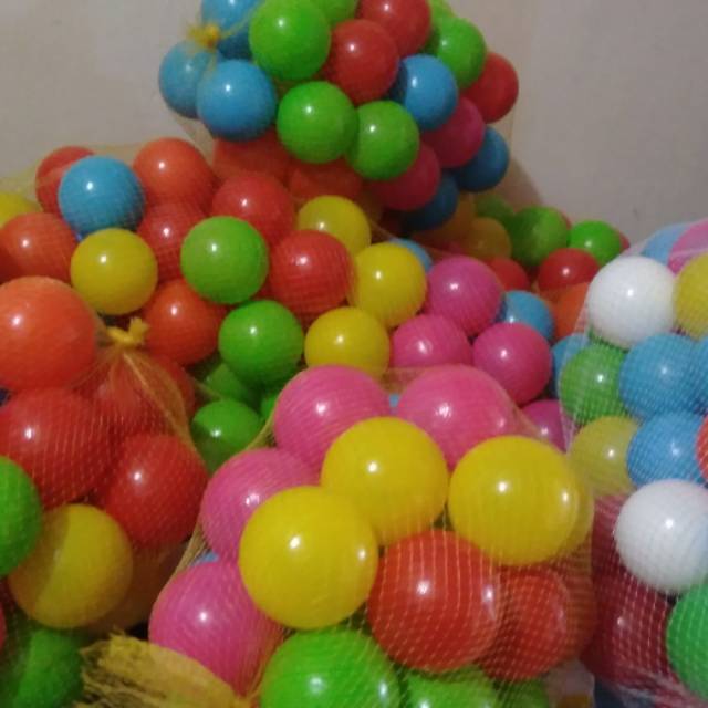 

Bola plastik tambahan