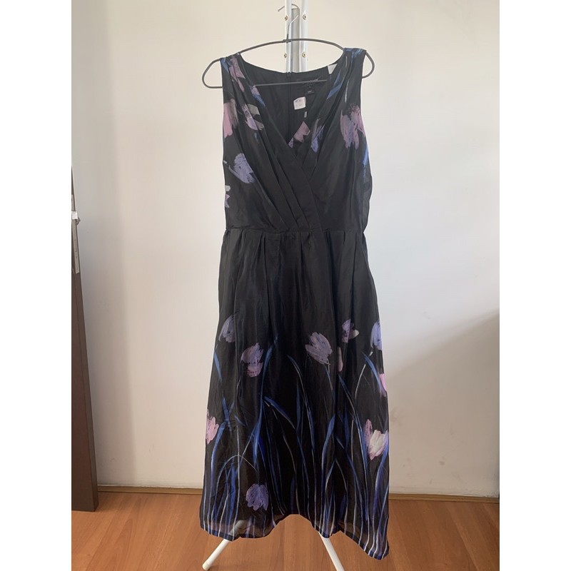 Dress Pesta Hitam Bunga Tile Mewah Preloved
