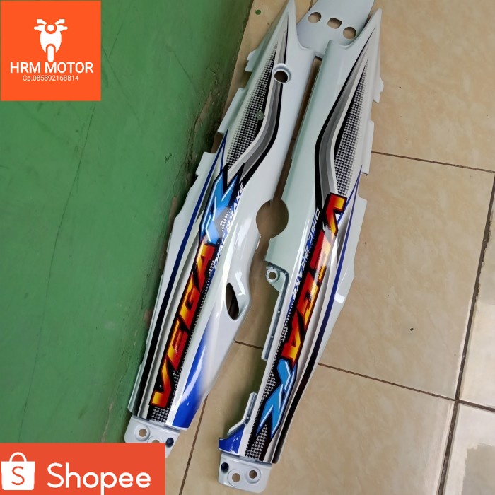 Body belakang Vega R lama putih