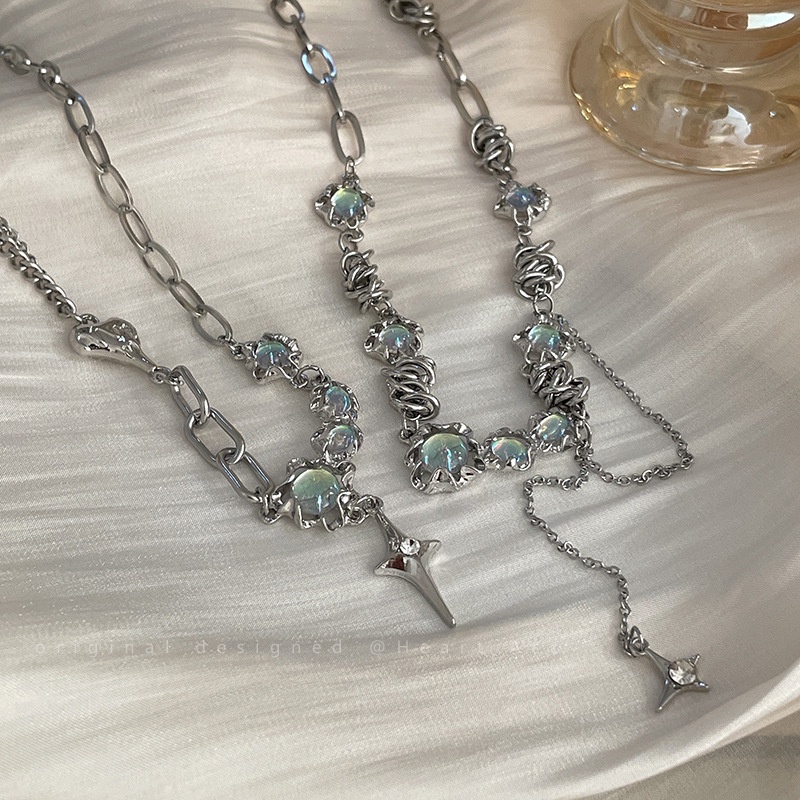 Kalung Rantai Liontin Salib Keberuntungan Bahan Titanium Steel Untuk Wanita