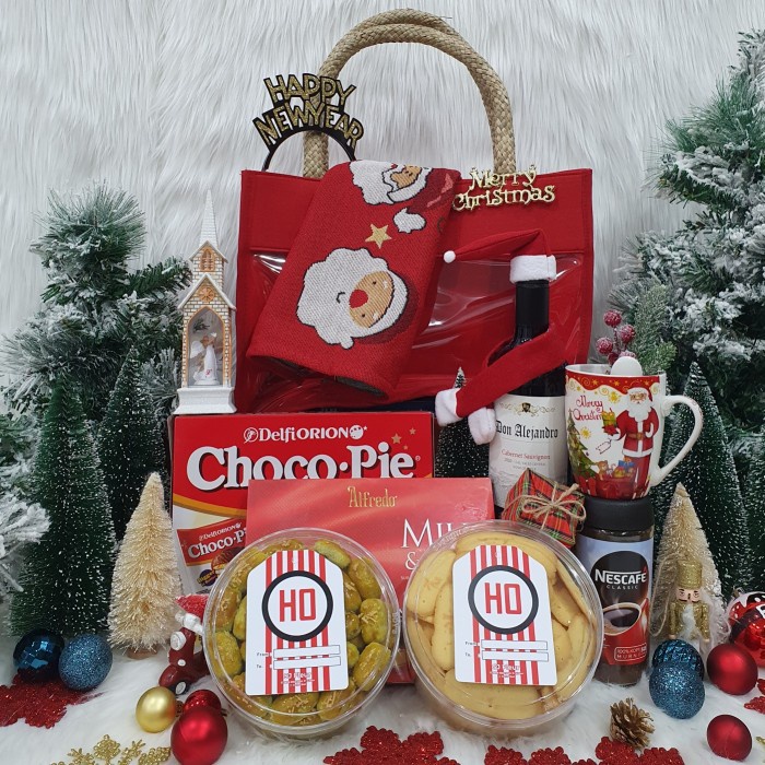 

Paket dekorasi hampers natal christmas parcel hadiah kue kering 99 - Pket juice....