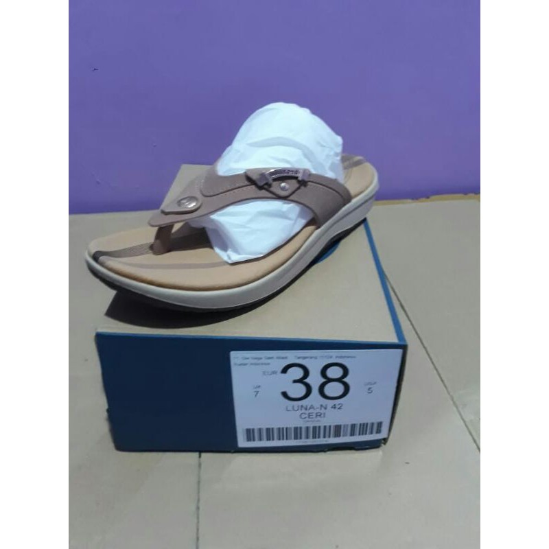 sendal homyped wanita