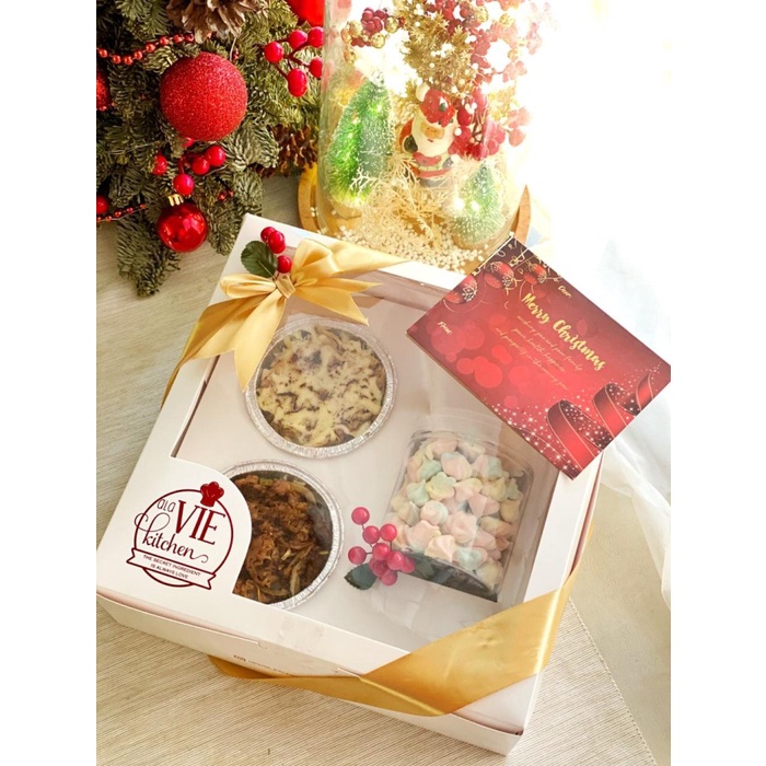 

Christmas - Joyful Christmas Hampers