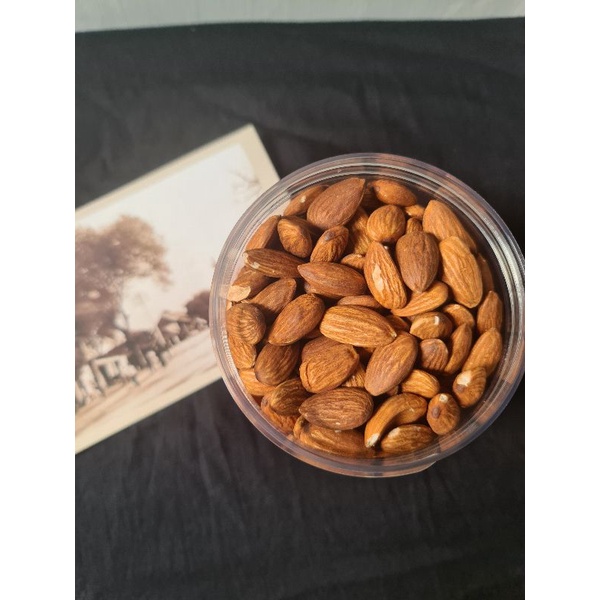 

Almond panggang