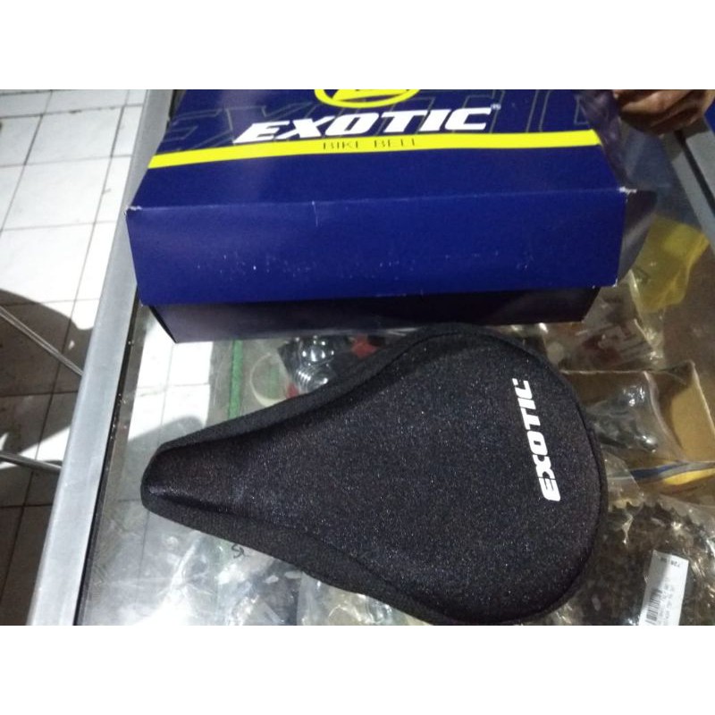 GELL SADEL SEPEDA SARUNG SADEL SEPEDA AGAR SADEL SEPEDA EMPUK MERK EXOTIC