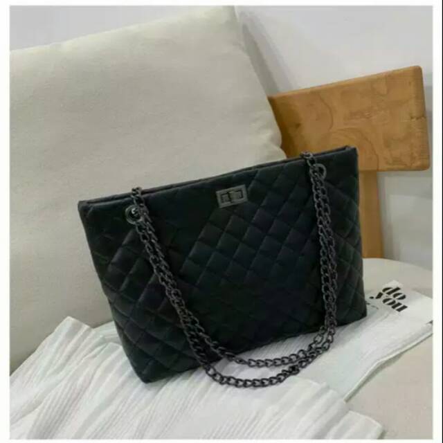 Tas wanita hitam // tas wanita kulit