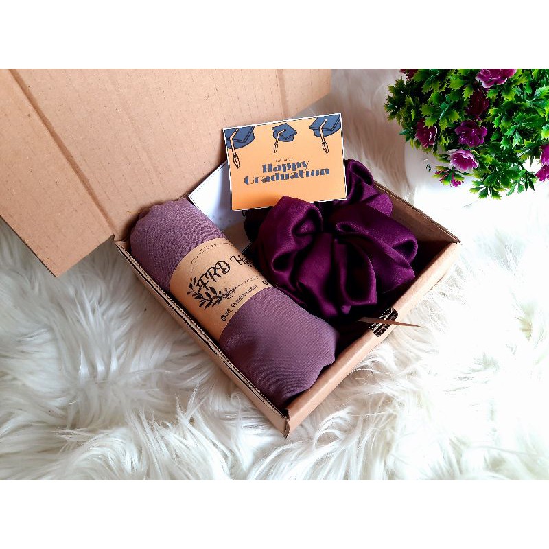 HAMPERS HIJAB SCRUNCHIE GIFT BOX