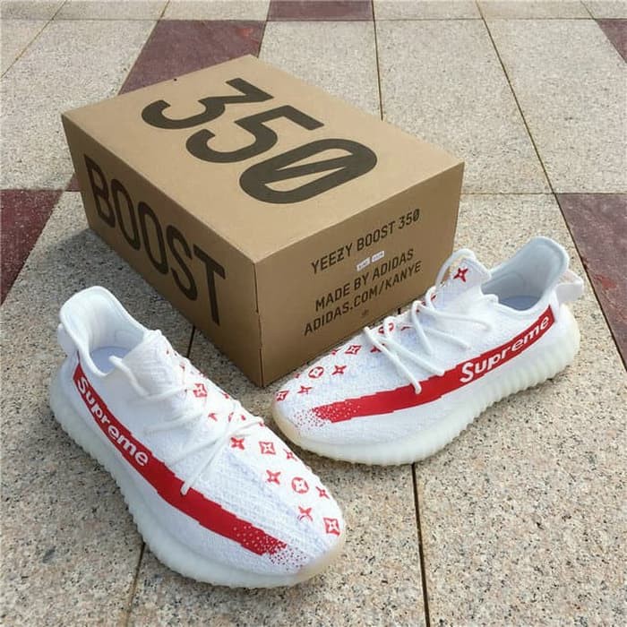 Cheap Size 9 Adidas Yeezy Boost 350 V2 Light 2021 W Box Included