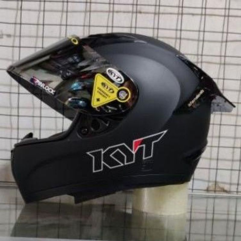 HELM KYT R10 HITAM DOFF/BLAK DOFF PAKET GANTENG
