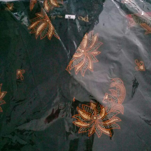Kemeja Batik Pria Motif Ayam Ketawa