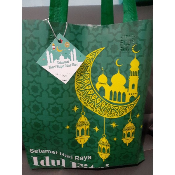 

Paket Bingkisan Idul Fitri