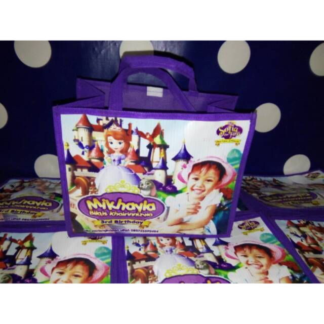 

Tas ultah caracter ( promo bulan ini )