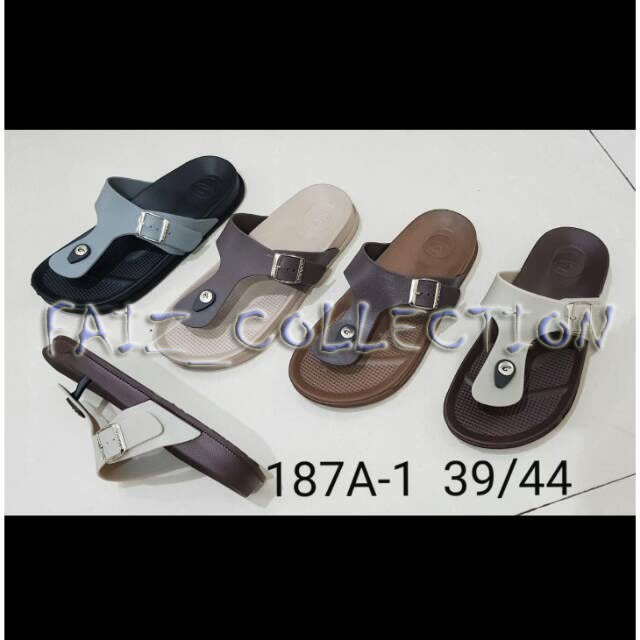 model sandal jelly