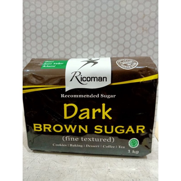 

RICOMAN DARK BROWN SUGAR 1KG SEBAGAI CAMPURAN COOKIES, BAKING, DESSERT, COFFEE, TEA