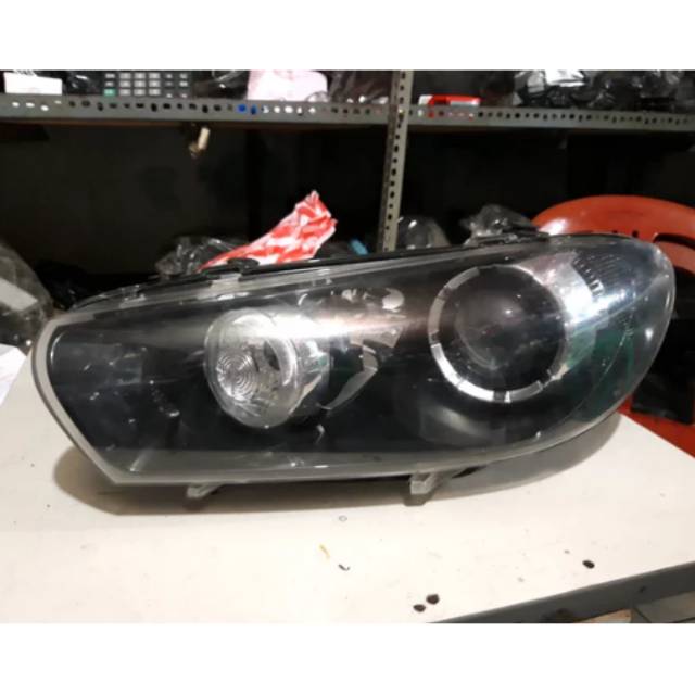 Headlamp VW Scirocco kiri 2012