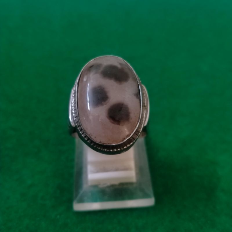 Cincin Batu Akik Trotol Hitam Langka