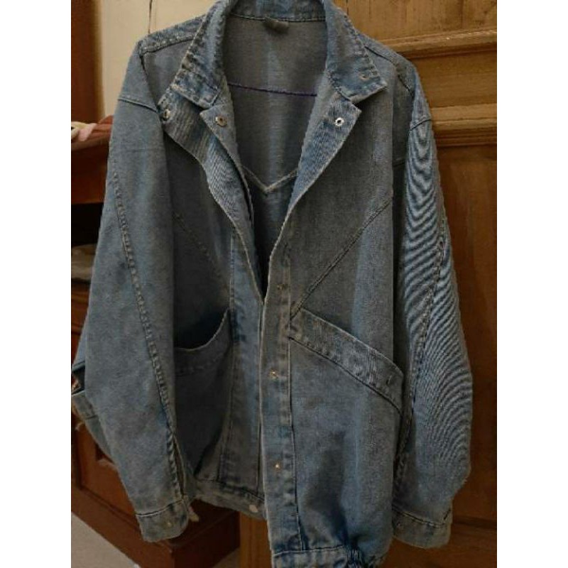 this is april preloved xander jacket denim