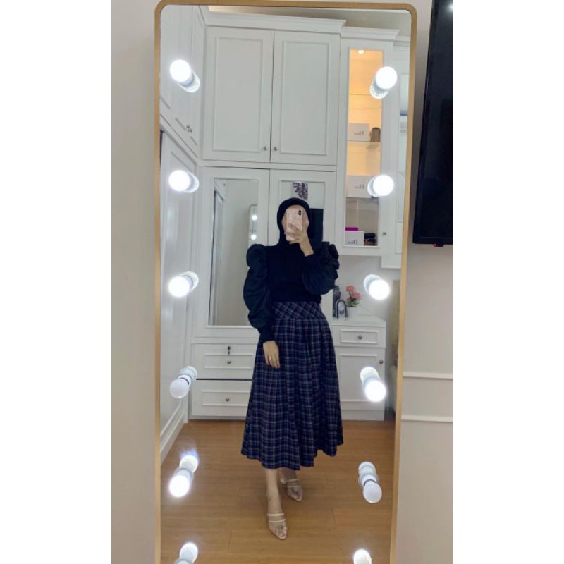 Atasan Rajut Lengan Balon