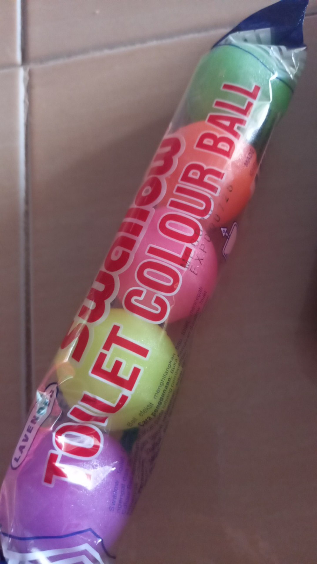 Swallow Kamper Toilet Kapur Barus Toilet Isi 5 Colour Ball/ Putih