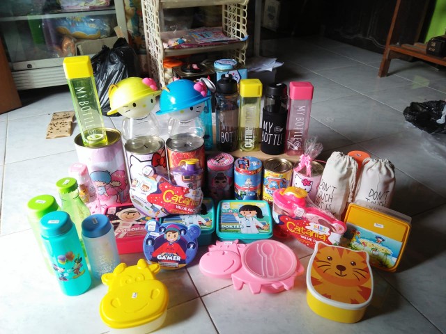 Lunch Box Forever Friend/tepak Makan Anak/lunch Box Biggy