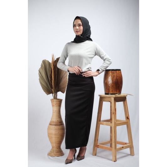 ROK SPAN HITAM PANJANG BAHAN SCUBA / ROK MAXI SKIRT / ROK KASUAL SPAN PANJANG SCUBA