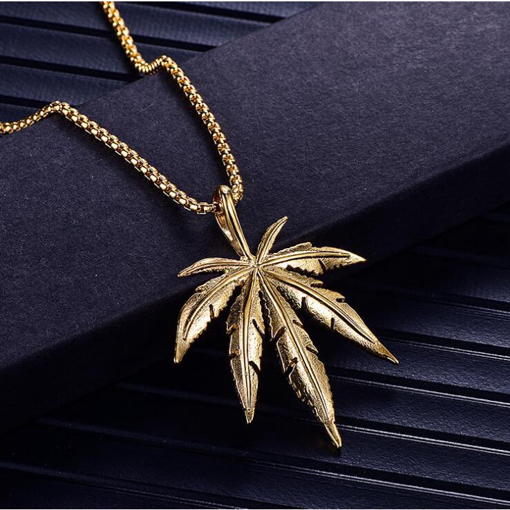 Kalung Pria Daun Maple Baja Titanium Rock Casting stainless steel leaf pendant Aksesoris Liontin Pria