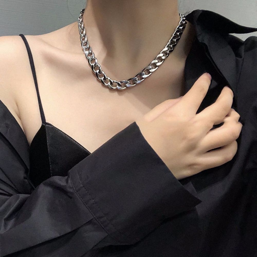Needway  Creative Cuban Chain Necklace Simple Clavicle Chain Men Necklace Women Fashion Jewelry Friends Gift Cool Korean Titanium Steel Couple Necklace
