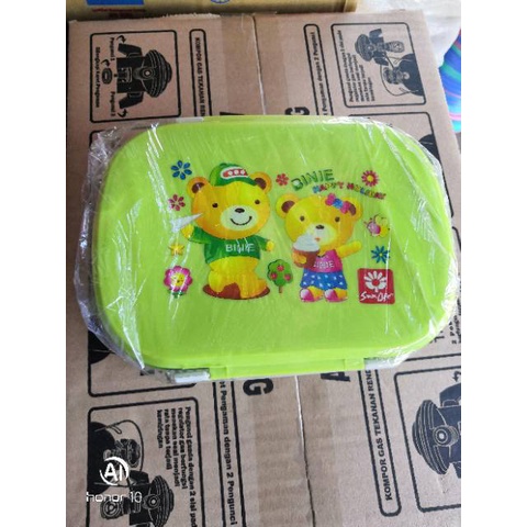 Kotak Makan Sunlife Peggy 090