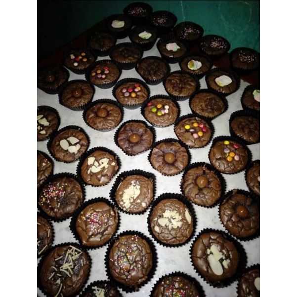 

Cup Cakes Brownies Untuk Ultah 50pcs