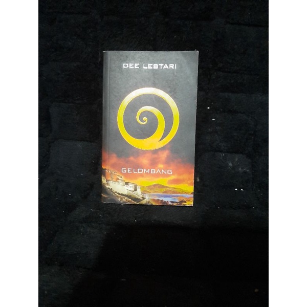 Novel dee Lestari supernova