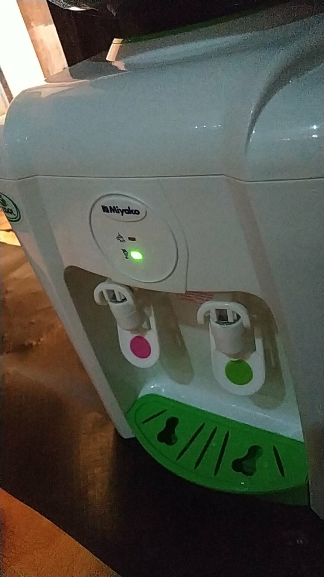 Dispenser Miyako Wd 290 Phc [ Hot And Cool ]