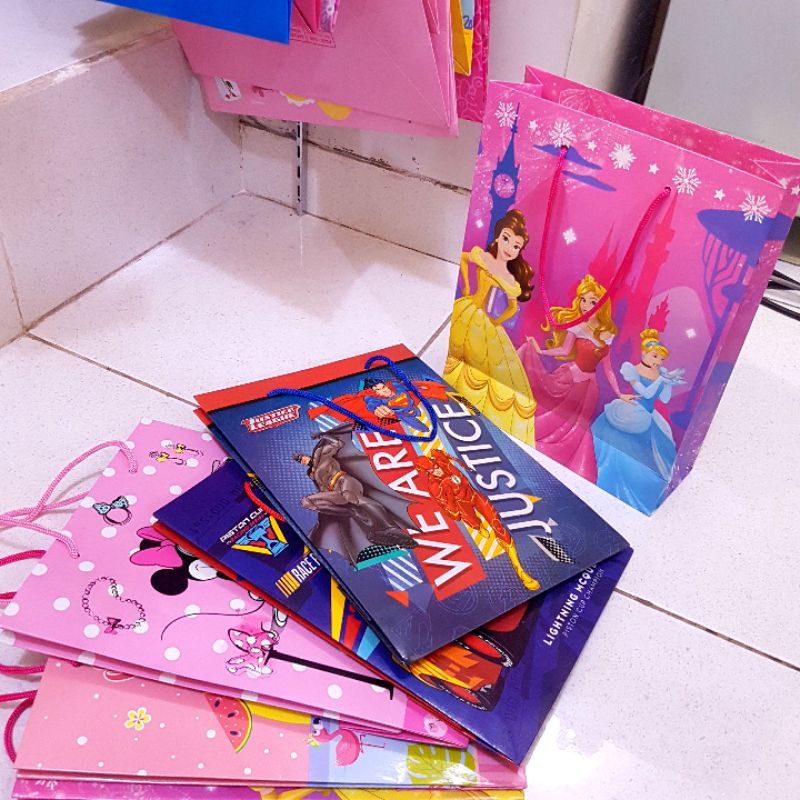 

paper bag sansan wawa premium kado karakter avenger princess