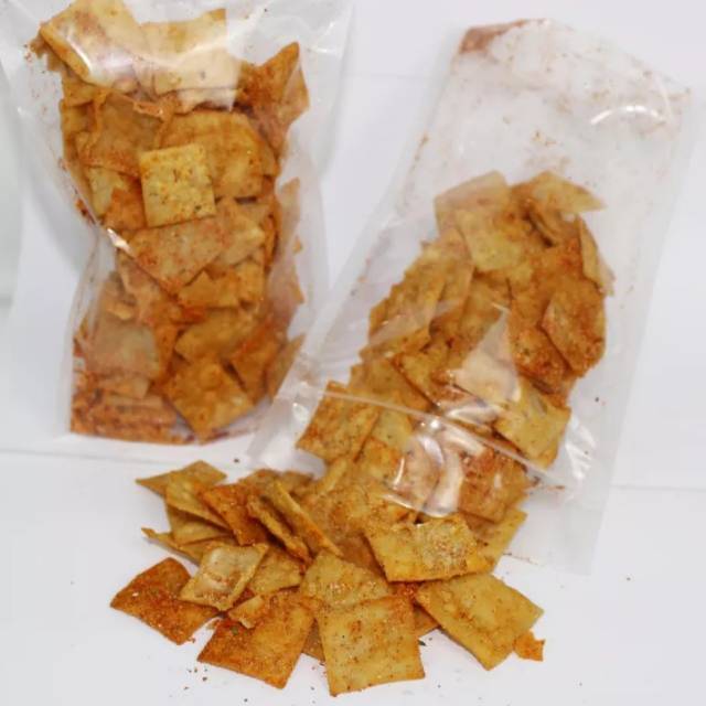 

Keripik pangsit pedas 75gr