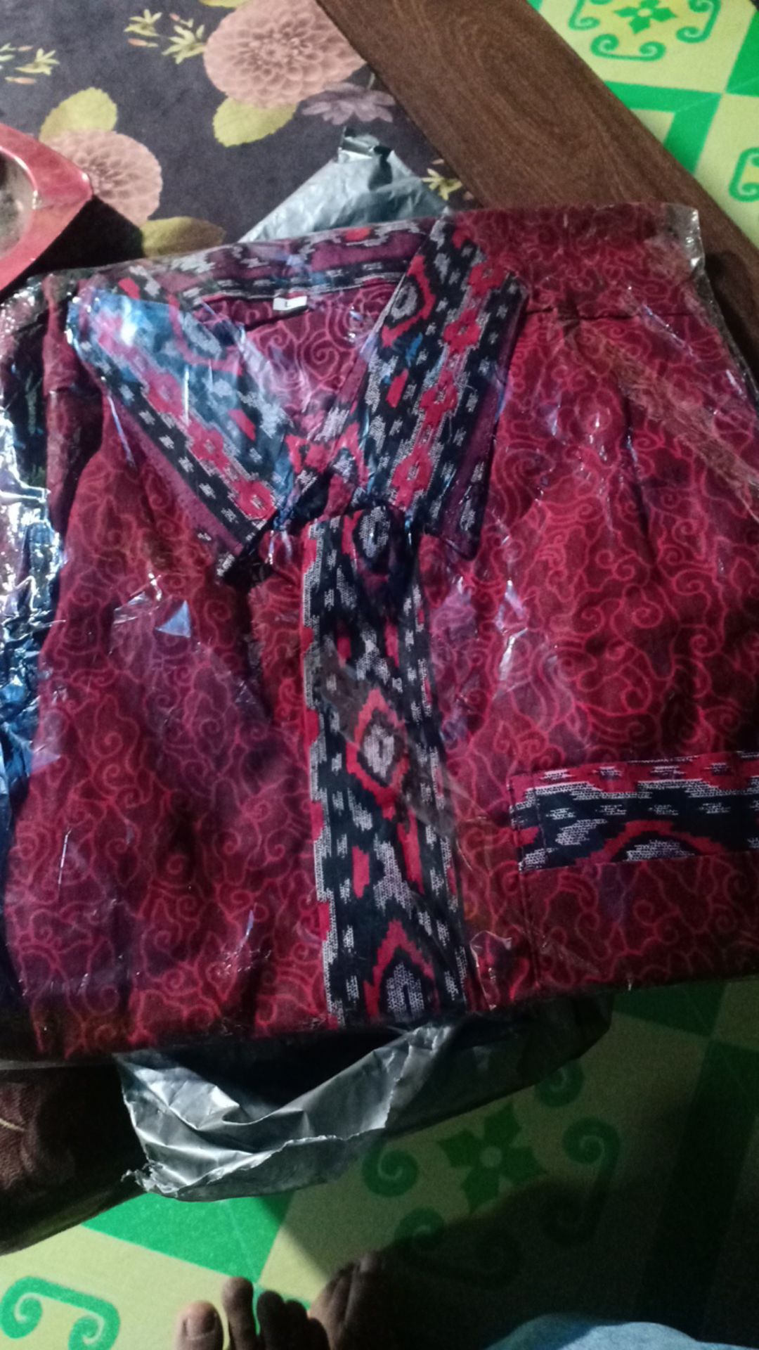 Batik Couple Keluarga Bestseller Termurah Motif Megamendung Merah