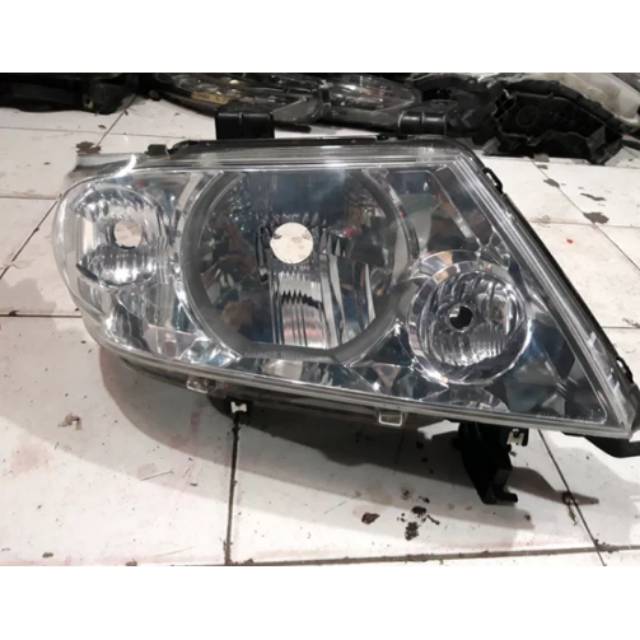 Headlamp Isuzu Panther touring kanan