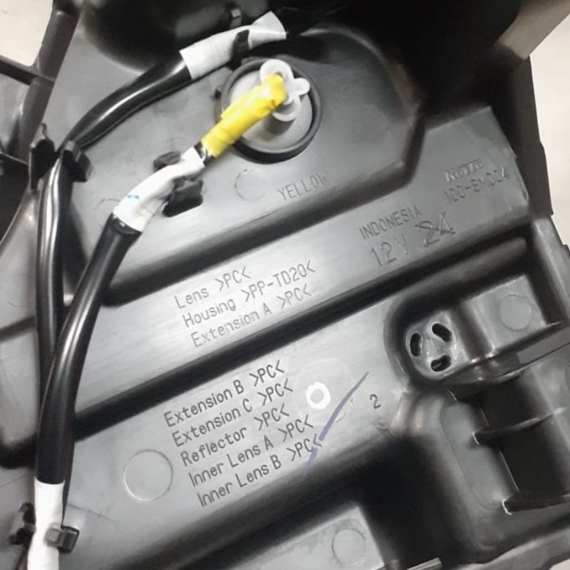 Reflektor lampu depan lexy lexi 125 original ygp b3fh430010