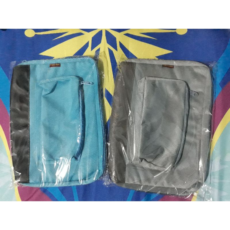 

SAMPUL AL-QUR'AN MAKNA BESAR DENGAN TEMPAT PENSIL SAMPUL QURAN BESAR DENGAN TEMPAT PENSIL