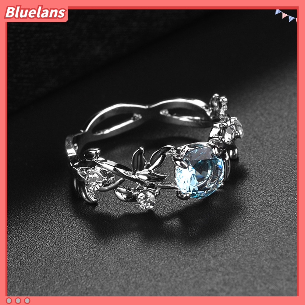 Bluelans Cincin Desain Daun Hollow Out Bahan Alloy Aksen Berlian Imitasi Untuk Wanita