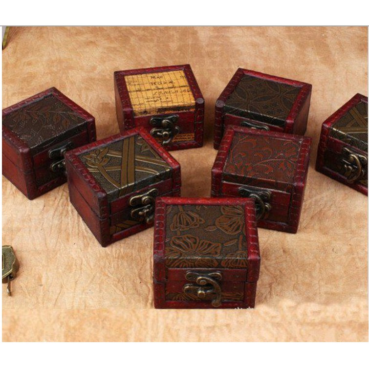 Kotak Perhiasan Kayu Hantaran Unik Tempat Hadiah Cincin Kalung Permata