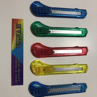 

Pisau cutter besar