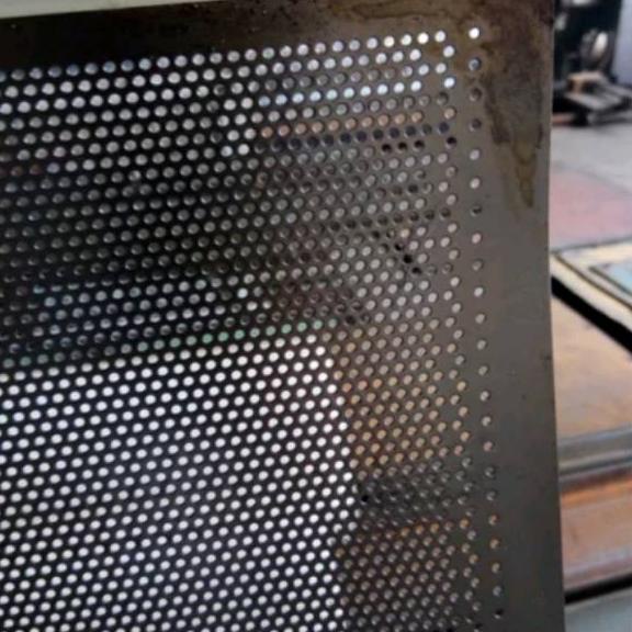 (PROMO SRS76) Plat Lubang Besi Bolong Perforated 2mm, 3mm, 4mm, 5mm, 6mm, 8mm, 10mm, 12mm Ukuran 50c