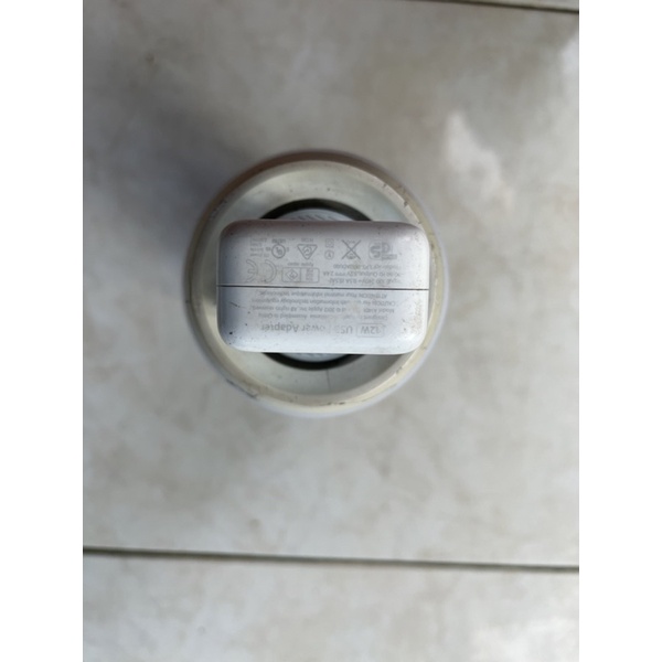 Copotan charger iPhone dan iPad original bawaan dari apple