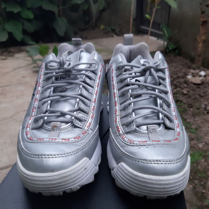 Sepatu Sneakers Wanita Fila Disruptor 2 Repeat Original Australia Warna Silver Size 40
