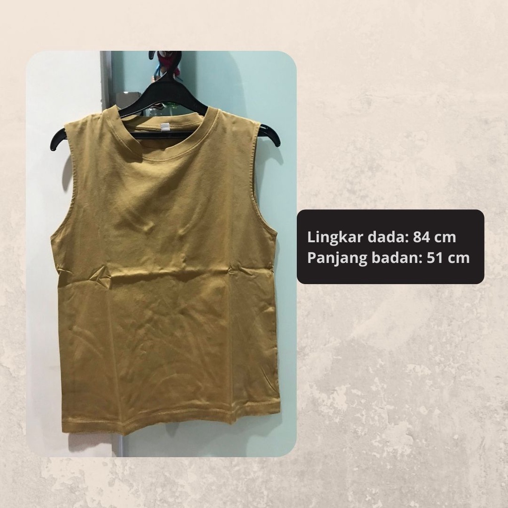 Baju kaos kutung sleeveless Uniqlo size S warna coklat muda preloved